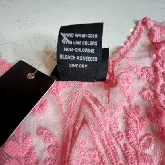 Liv Los Angeles New Peach Lace Swimsuit Cover Size Medium - Picture 11 of 15